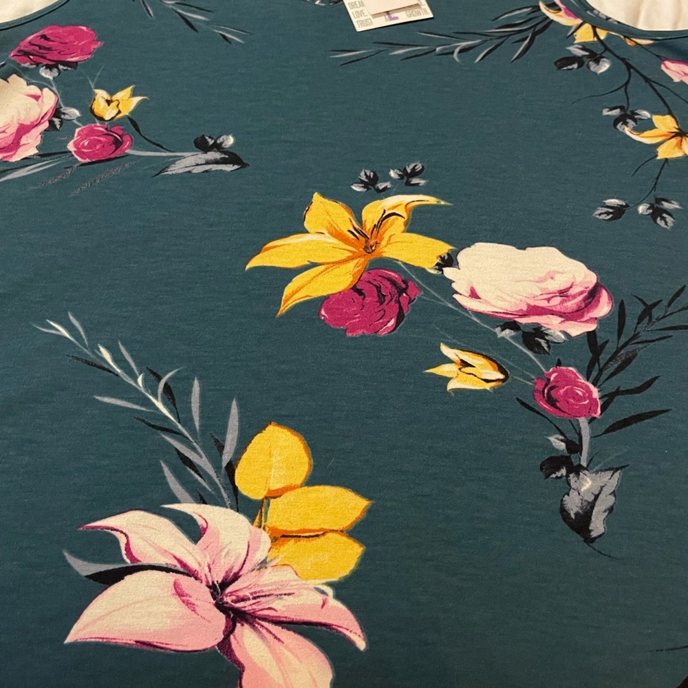 NWT LuLaRoe Large Kristina Tank